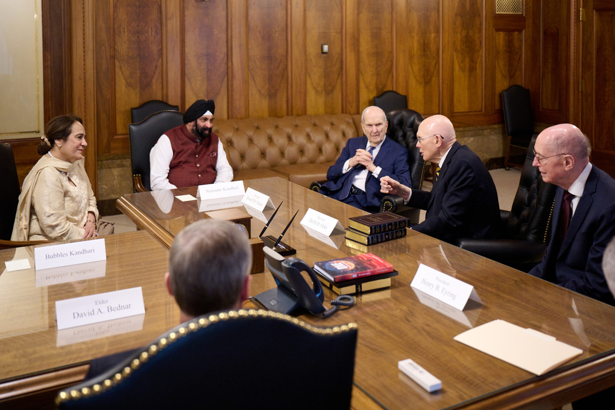 Sikh Leaders from Dubai Meet with First Presidency